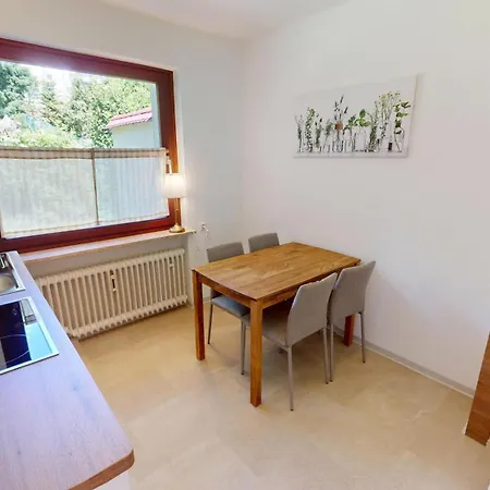 Stadtblick Mit Balkon Apartamento *