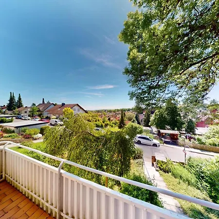 Stadtblick Mit Balkon
